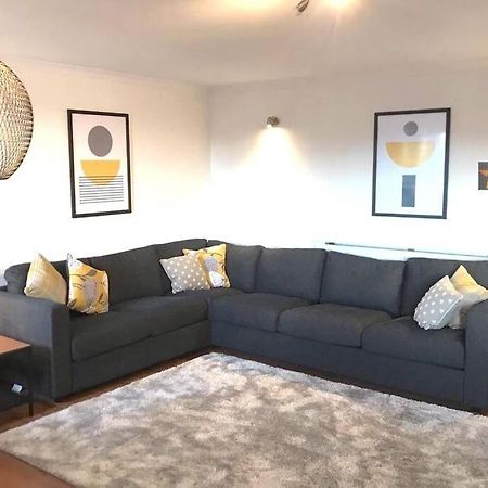 شقة إدنبرة  في Waterfront Living In Leith With Free Parking! المظهر الخارجي الصورة