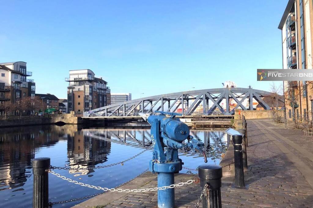 شقة إدنبرة  في Waterfront Living In Leith With Free Parking! المظهر الخارجي الصورة